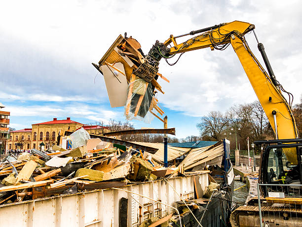 Best Attic Cleanout Services  in Hesston, KS